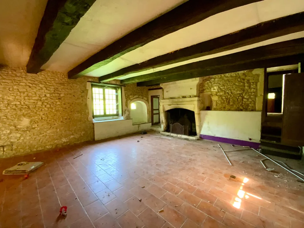 Pièces - Maison Ancienne avec Chapelle à Mirambeau