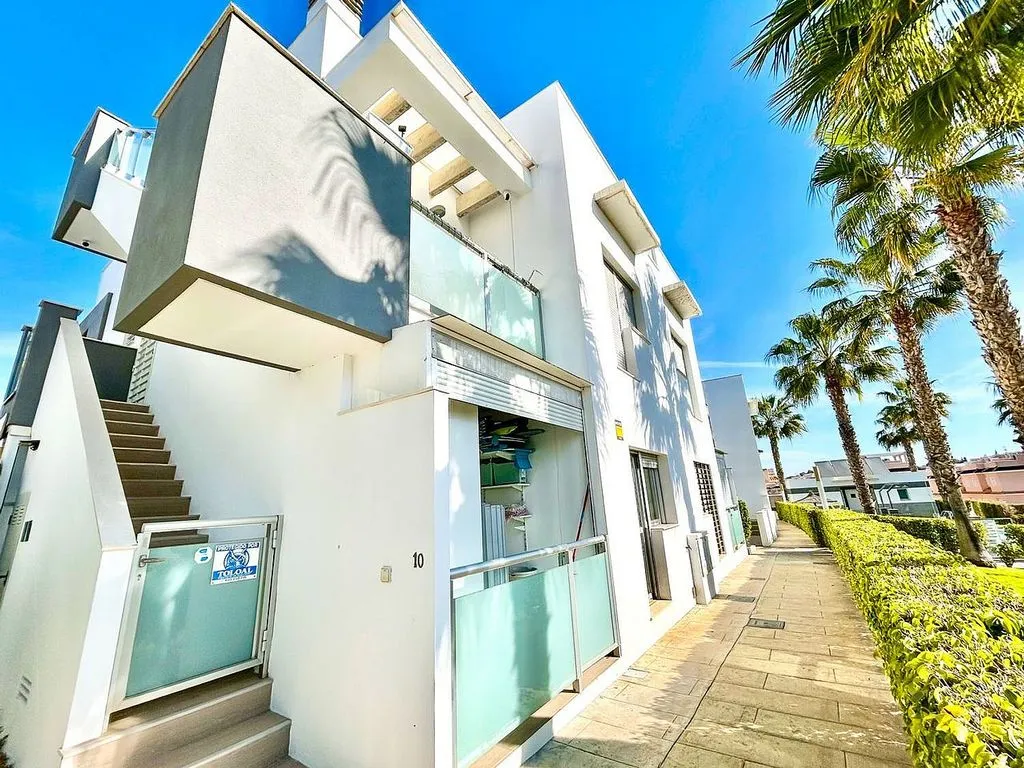 Välivaade - Twin-bedroom Apartment with Pool in Torrevieja