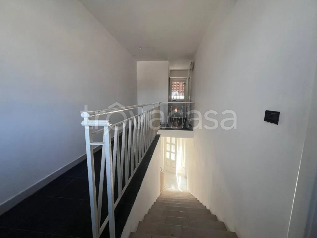 Toad - Two-Level Apartment with Balcony in Ivrea