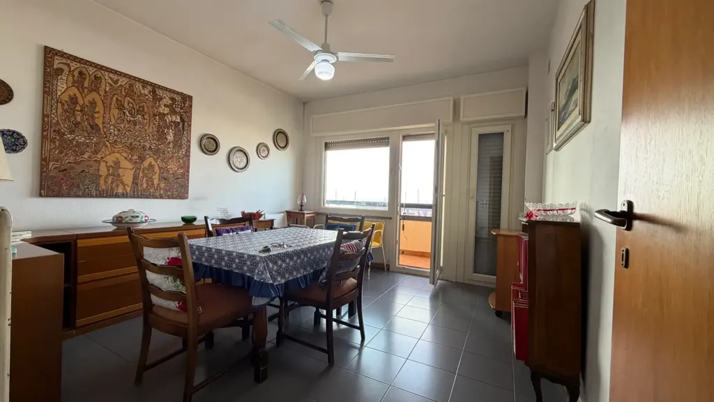 Salle à manger - Apartment with Sea View in Nettuno