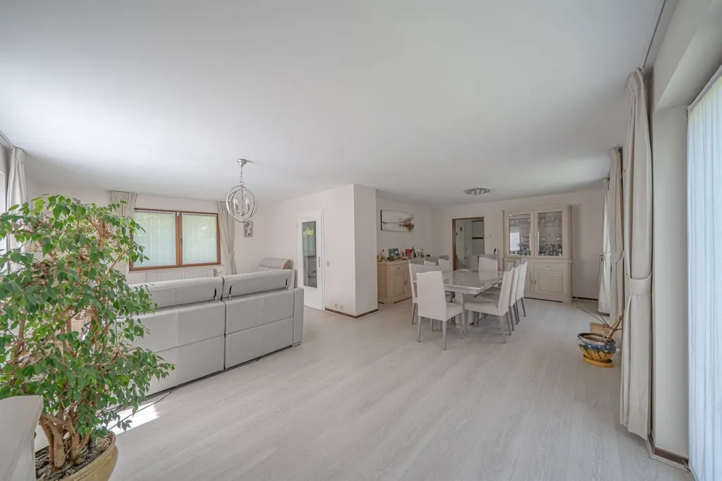 Séjour - Villa avec Piscine et Jardin à Mont-St-Jean, Waterloo