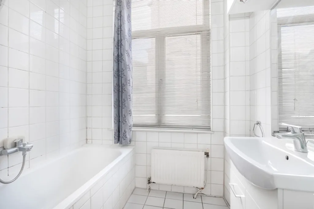 Vannitoad - Bright 1-Bedroom Apartment in Ixelles