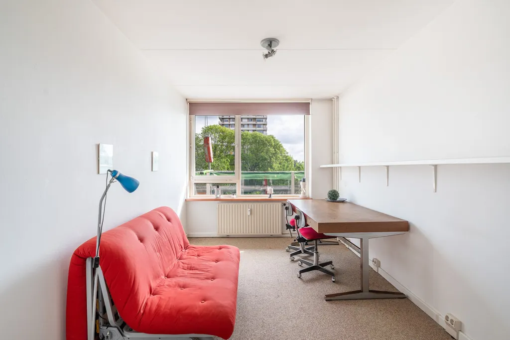 Kabinet - 3-Bedroom Apartment with Water View in Maassluis