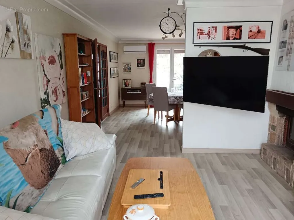 Soggiorno - Villa with Pool and Garage in Montady