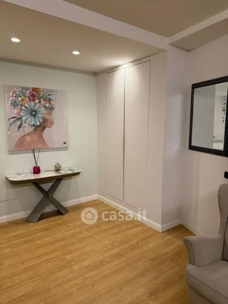 Séjour - Fully Furnished Triplex with Balcony in Caserta