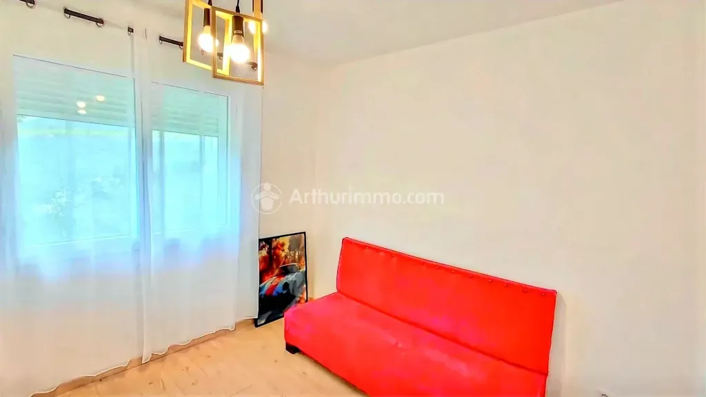 Chambres - Villa Moderne au Calme avec Jardin à Burlats