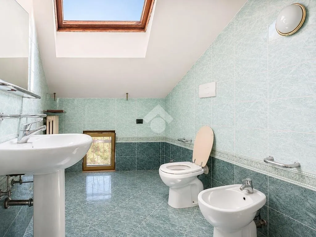 Salles de bain - Independent Villa with Garden in Sorgà
