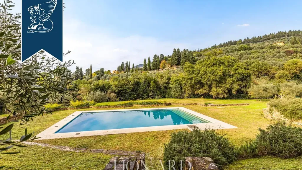 Piscina - Luxury Villa with Skyline View in Settignano
