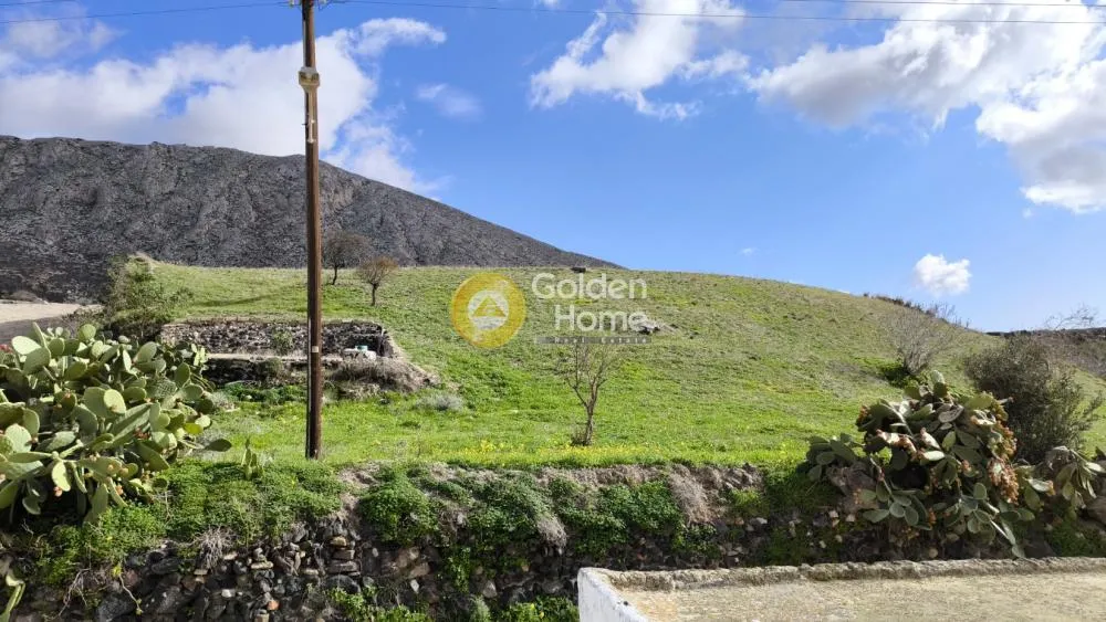 Aed - Commercial Plot with Sea View in Santorini