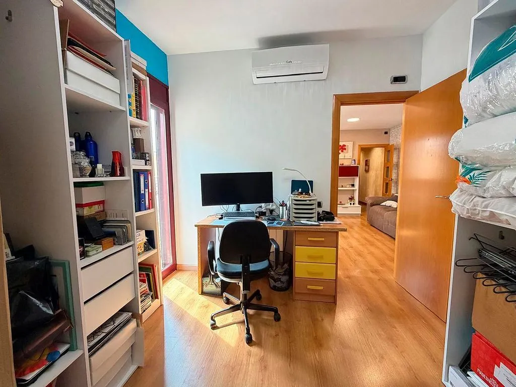 Studio - Bright Apartment with Air Conditioning in Sant Pere