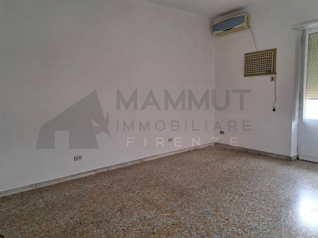 Pièces - 4-Bed Apartment with Balcony in Florence