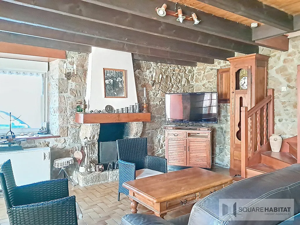 Séjour - Maison en pierres avec jardin à Pleubian