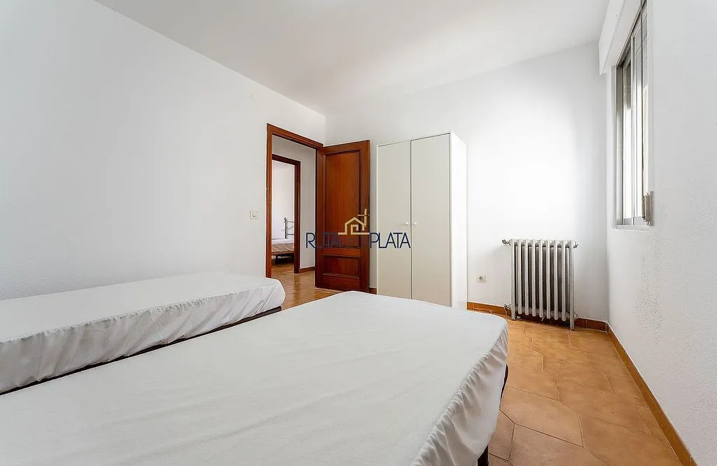 Chambres - Ample Furnished Flat with South View in Zamora