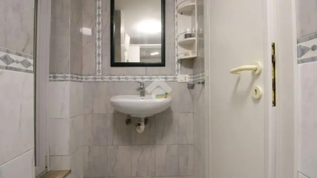 Bagni - Armed Studio with Garden in Labaro, Rome
