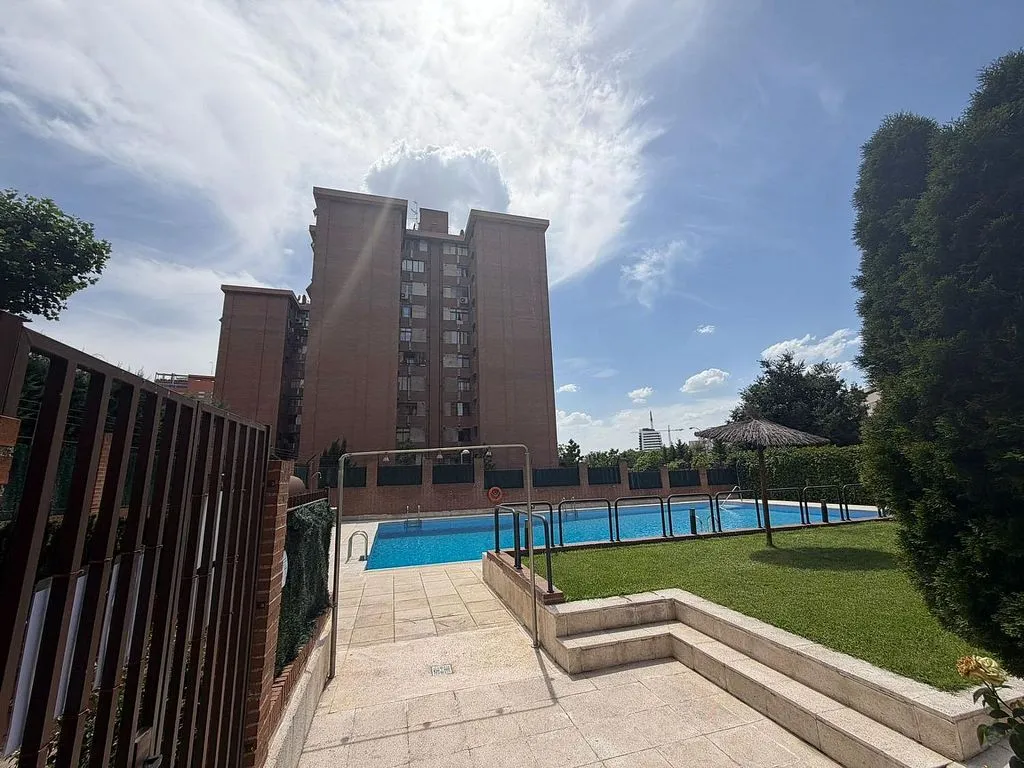 Piscina - Apartment with Pool and Terrace in Peñagrande