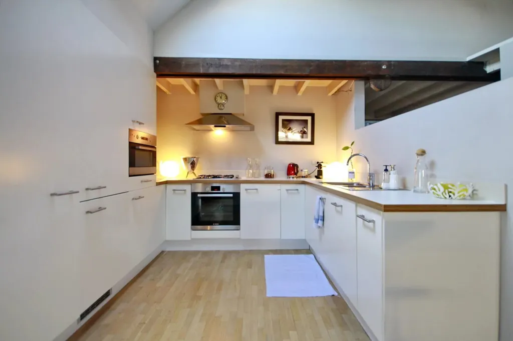 Kitchen - Loft with Terrace in Flower Garden District