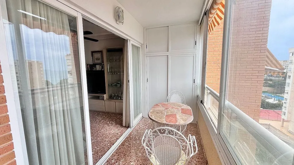 balcony