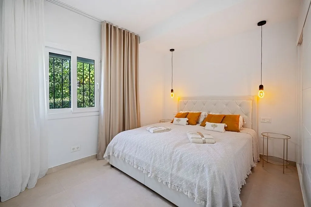 Bedrooms - Semi-Detached House with Pool in Algarrobo