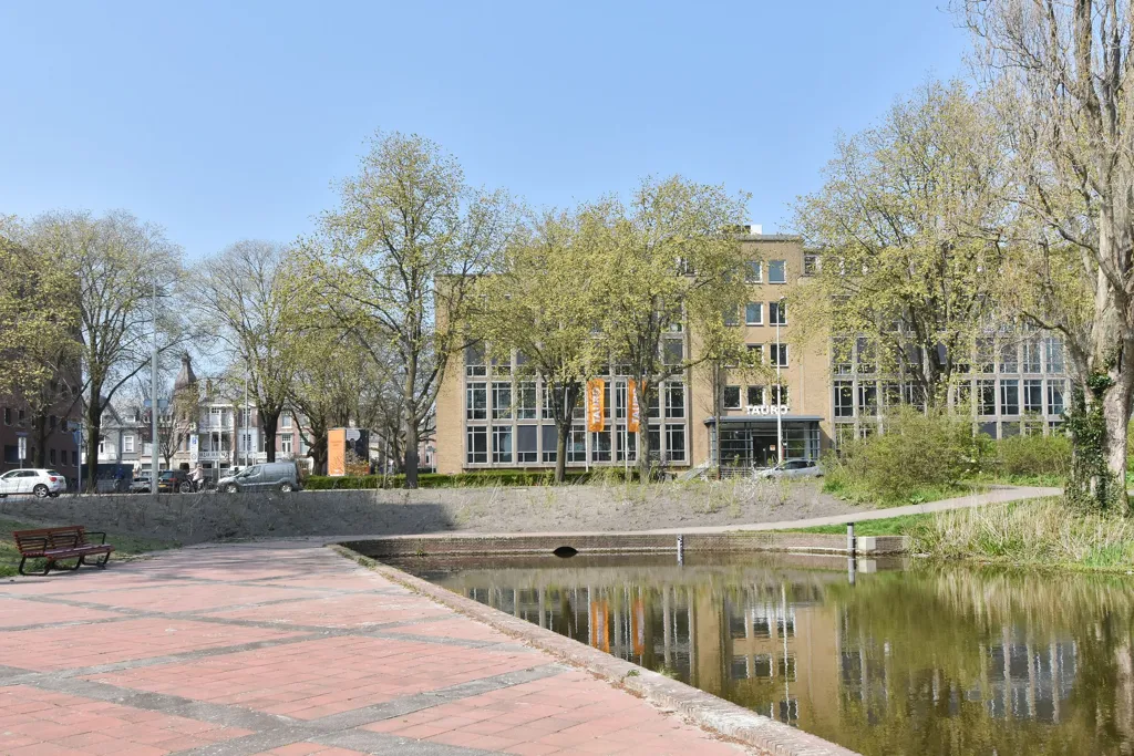 5-toaline korter asukohas Den Haag
