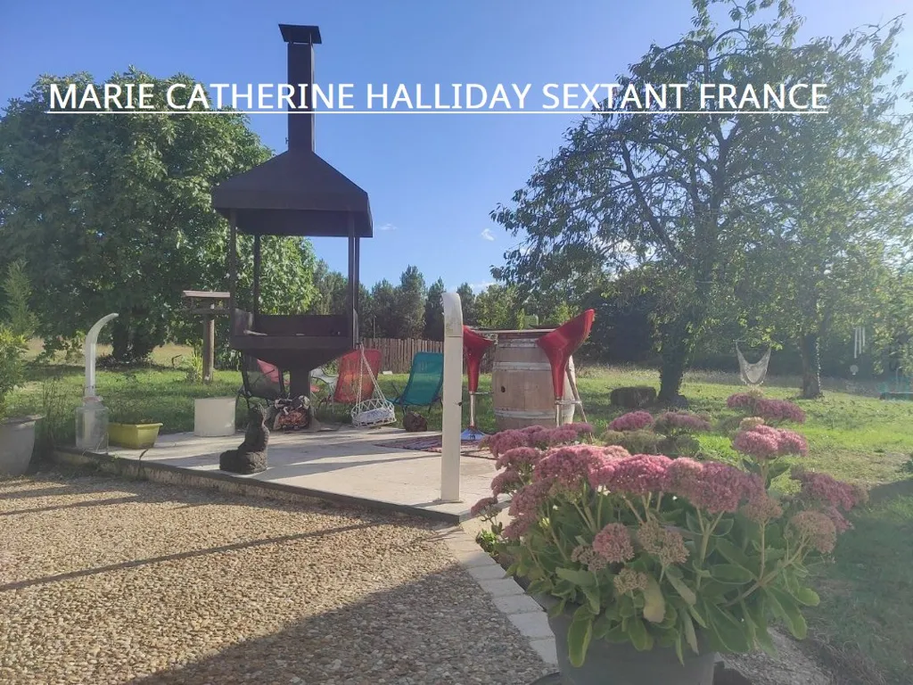Jardin - Ferme Rénovée avec 2 Gîtes et Cour Intérieure à Périgueux