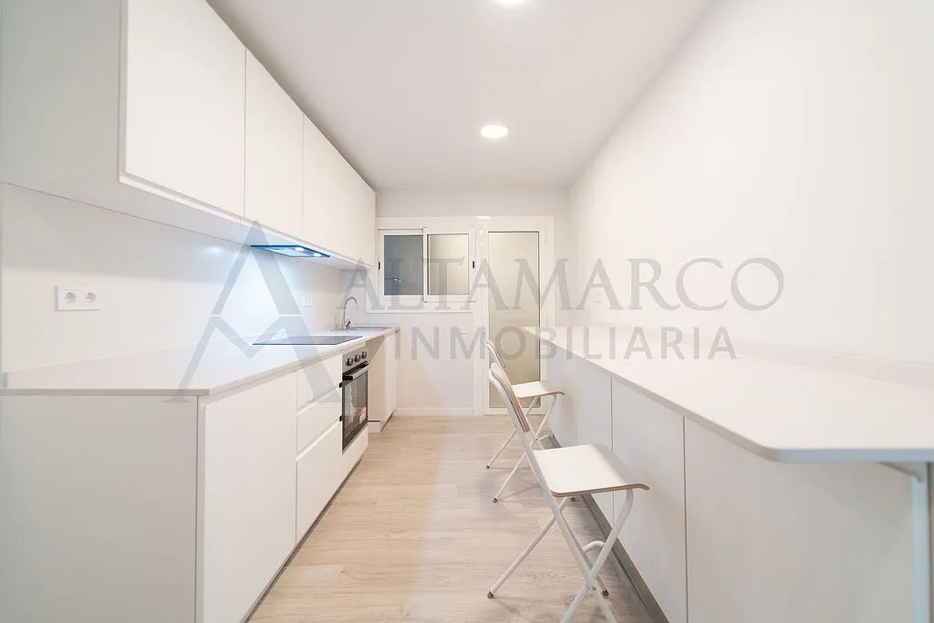 Kitchen - Reform Apartment with Balcony in Barcelona