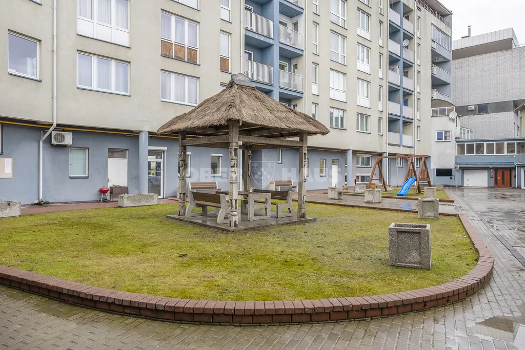 Jardin - Designer Flat with Art in Vilnius Old Town