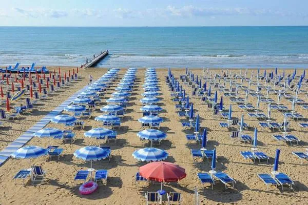 Apartment with Sea View Pool in Caorle