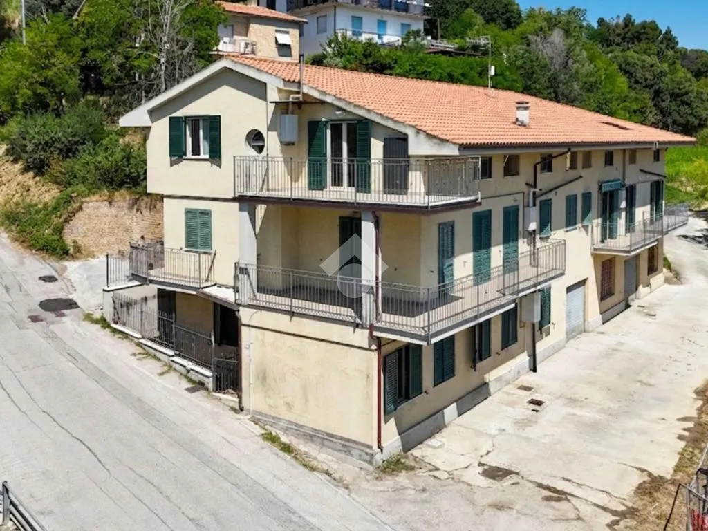 Vue aérienne - Palazzo with Seafront Proximity in Grottammare
