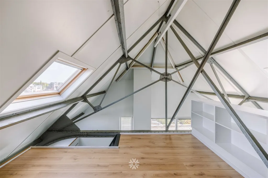 Pièces - Loft Industriel avec Terrasse à Ledeberg