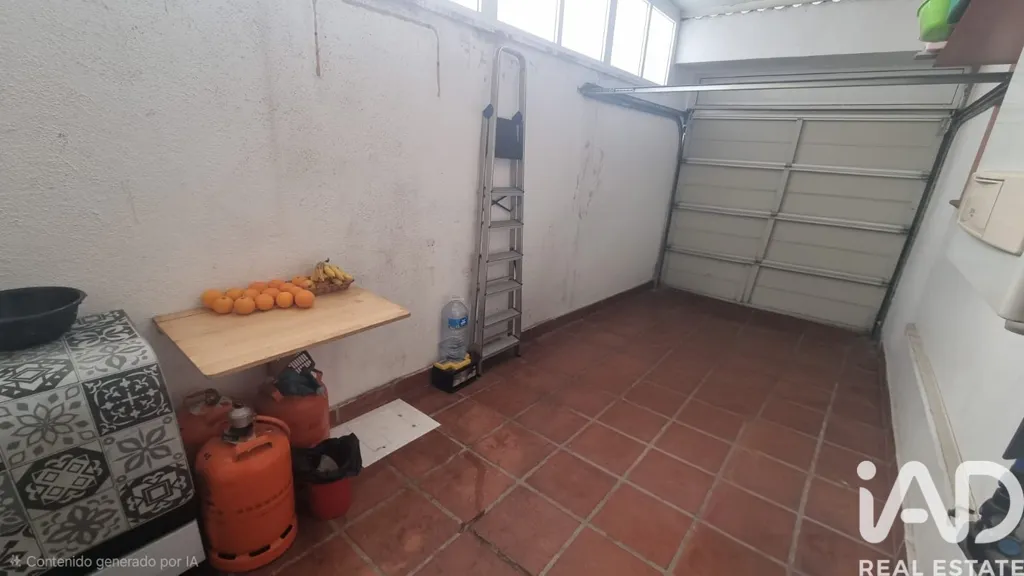Buanderie - Three-Bedroom House with Terrace in Les Roquetes