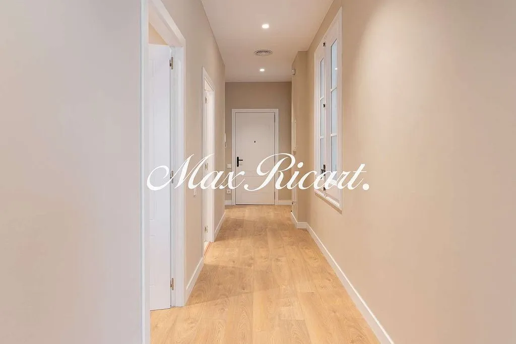 Entrée - Apartment with Balcony in La Dreta de l'Eixample