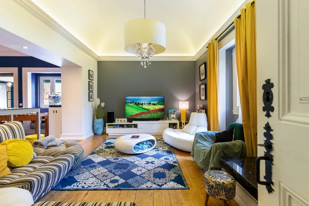 Elutuba - Historic 5-Bedroom House with Garden in Évora