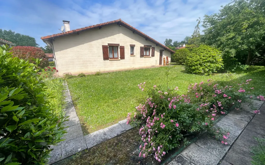 Jardin - Maison de Plain-Pied avec Jardin à Dax