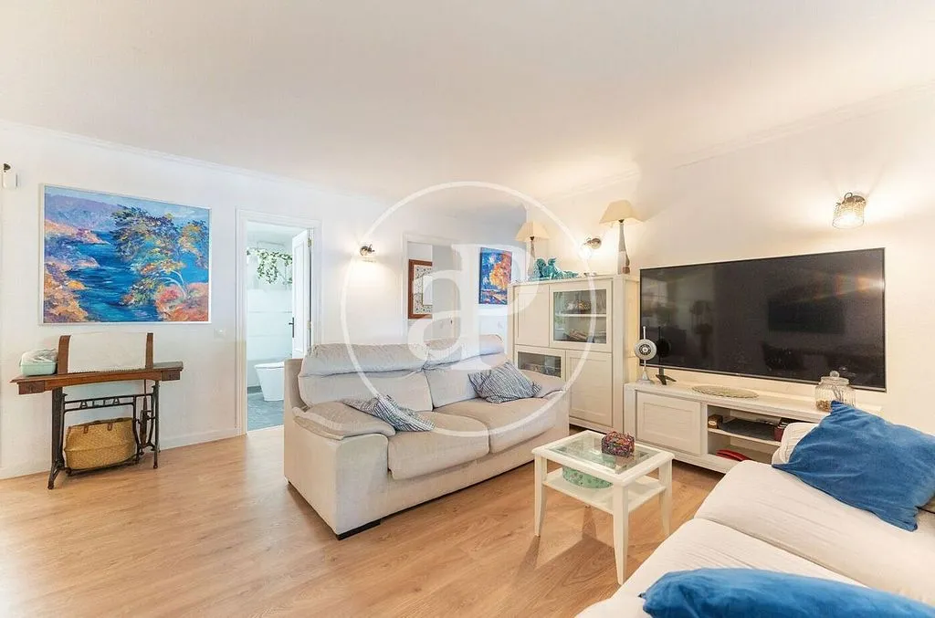 Elutuba - Ground Floor Flat with Terrace in El Coll d'en Rabassa