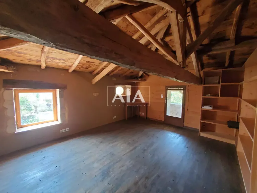 Toad - Charming Property with Pool between Civray and Ruffec