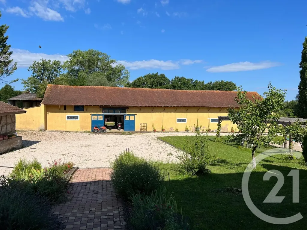 Jardin - Maison de Prestige avec Piscine à Saint-André-en-Bresse