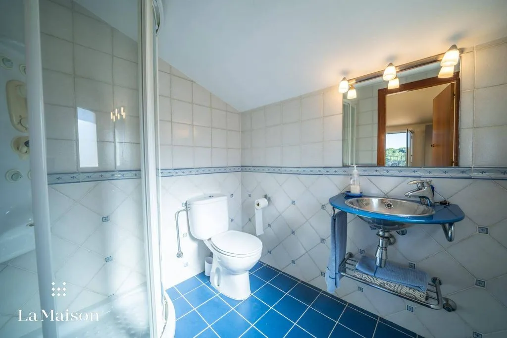 Vannitoad - Detached House with Sea View in Arenys de Mar