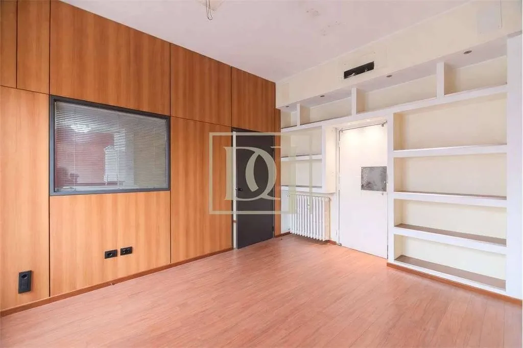 Bureau - Two-Level Office in Central Milan