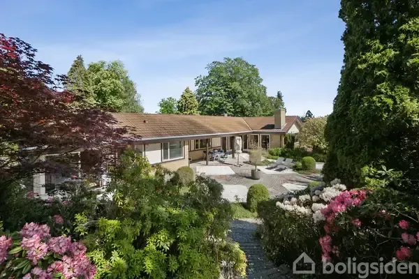 Jardin - Villa with Business Potential in Rungsted Kyst