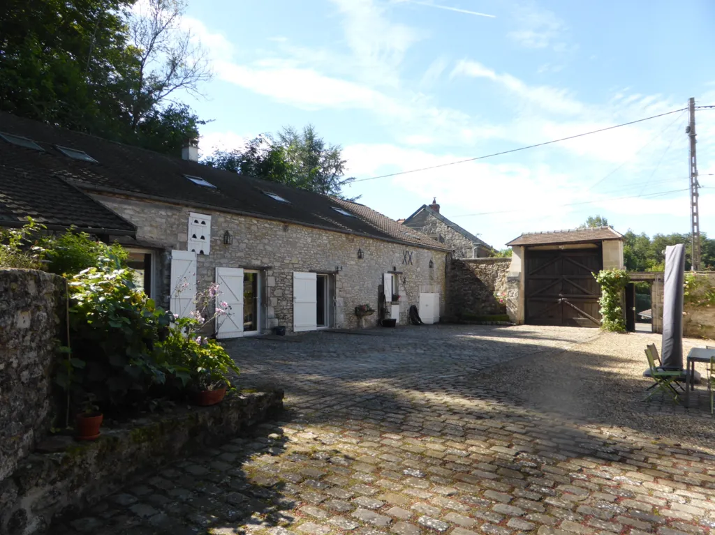 Maison 6 pièces à Séry-Magneval