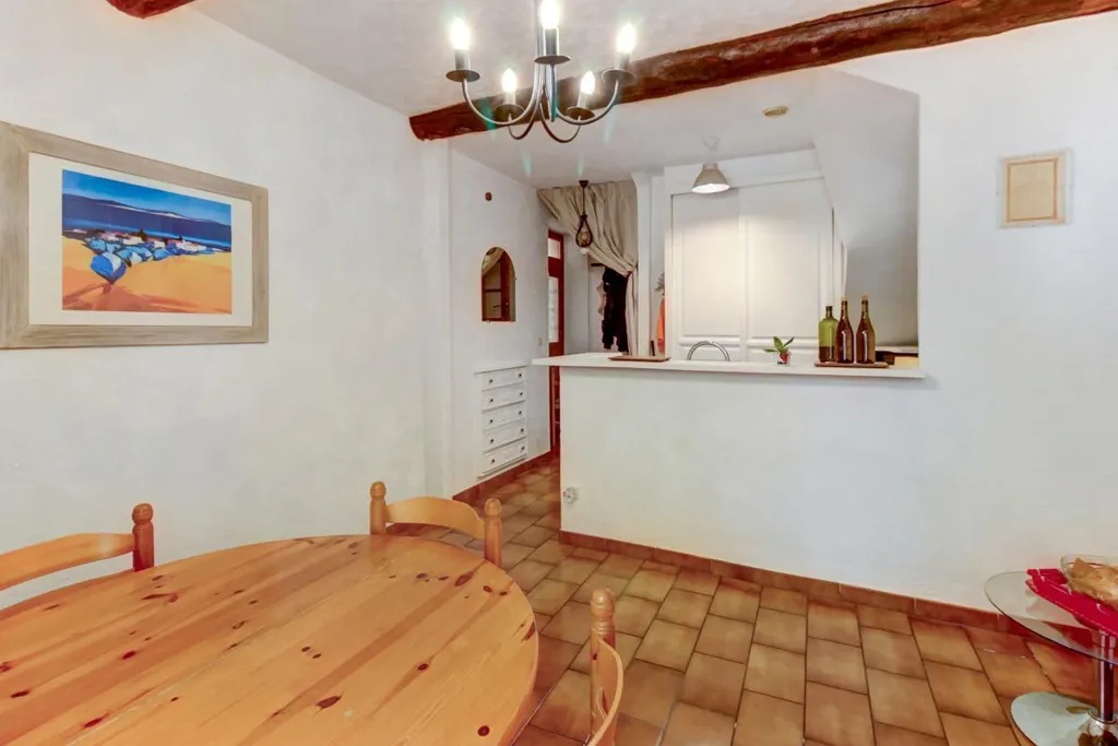 Salle à manger - Maison de Village à Saint-Laurent-du-Var