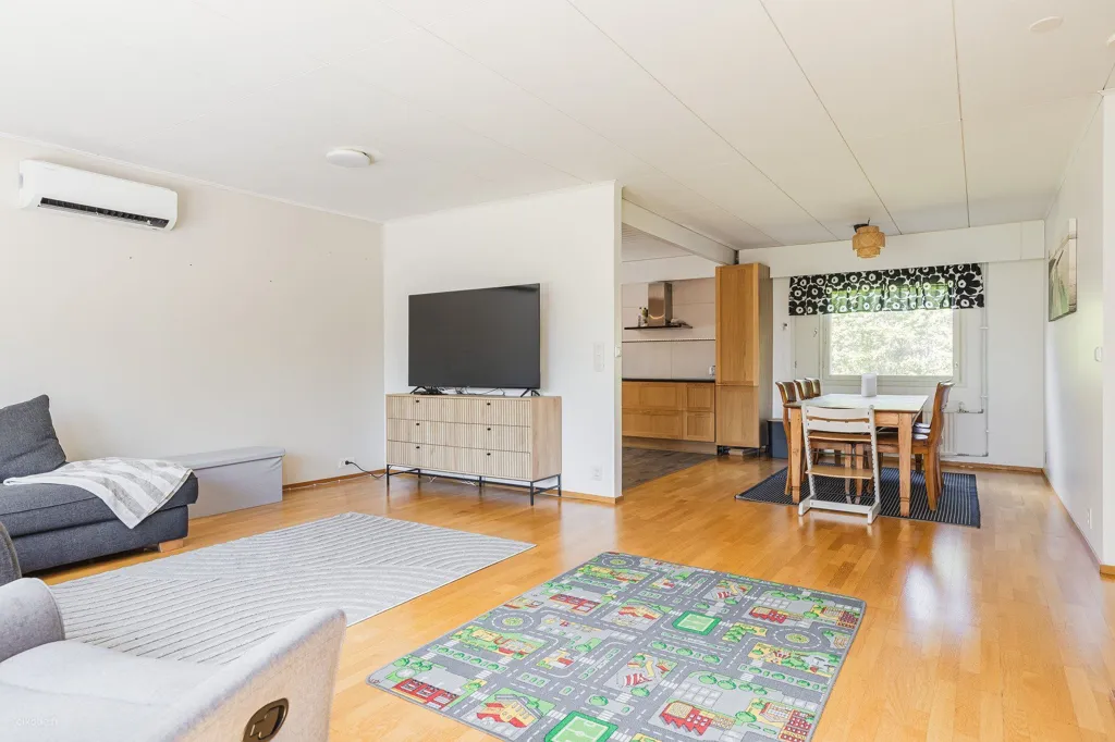 Séjour - Detached House with Pool in Lahti Patomäki