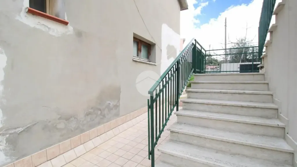 Zimmer - Semi-Independent House with Solar Panels in Atri