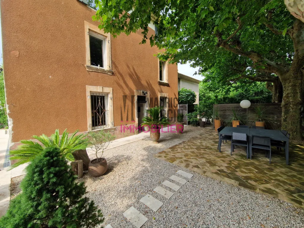 Aed - Luxury House with Pool in Caumont-sur-Durance