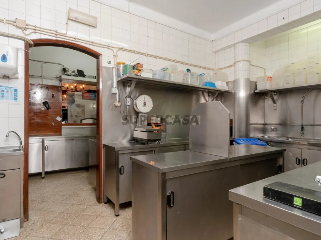 Cuisine - Luxury House with Restaurant in Albufeira
