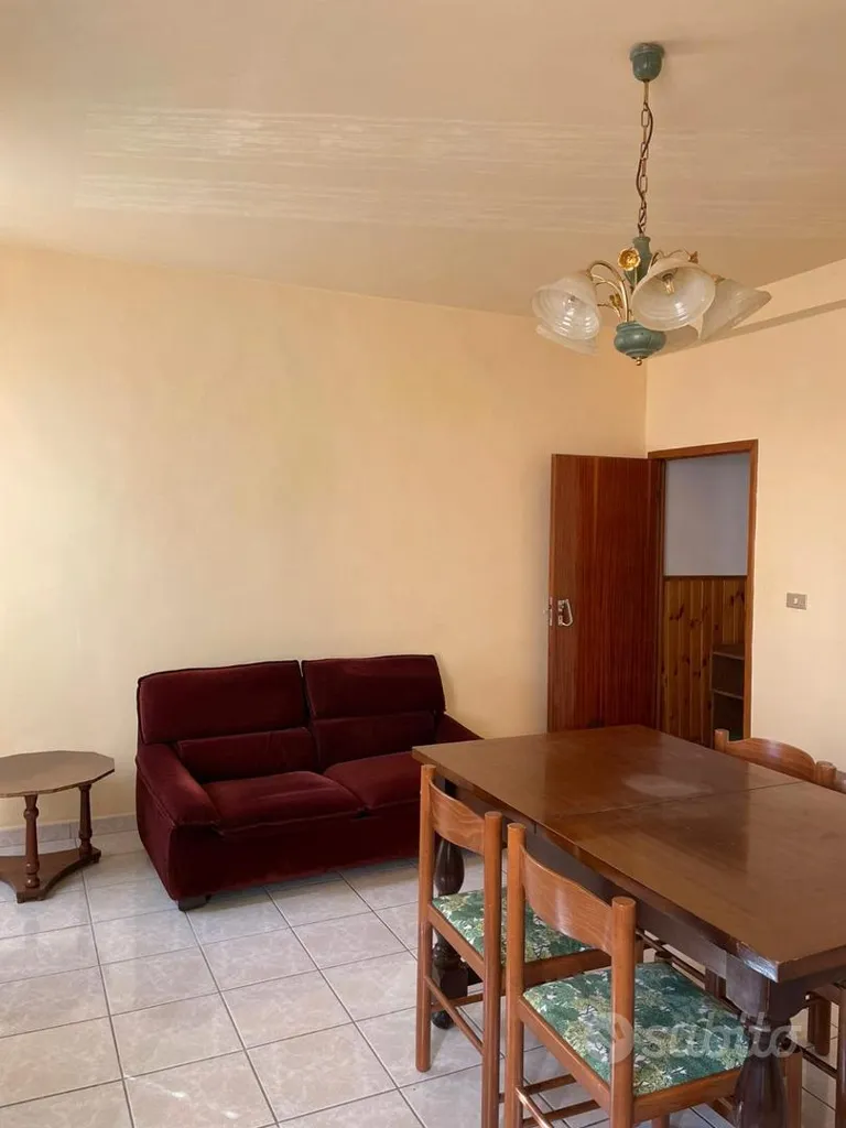 Söögituba - Bright Apartment with Balcony in Via Armando Diaz