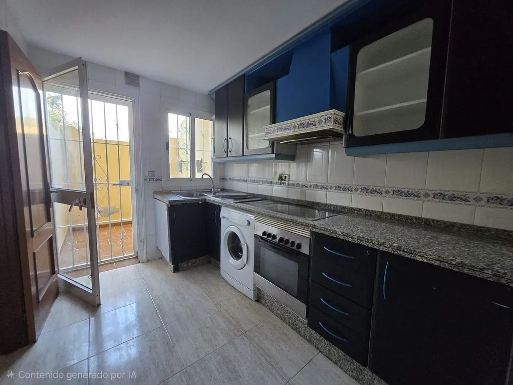 Cuisine - Semi-Detached House with Pool in Benalmádena