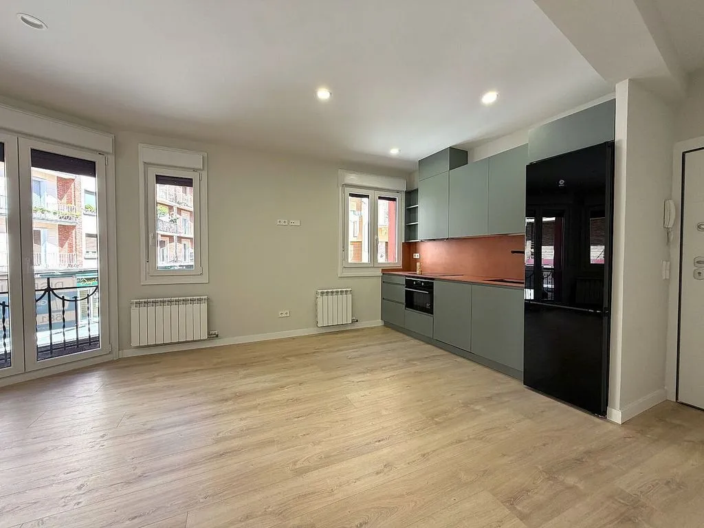Cucina - Modernised Apartment with Balcony in Logroño