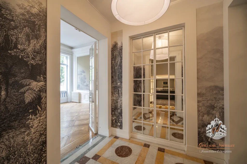 Entrée - Appartement Luxueux avec Parquet Versailles à Paris