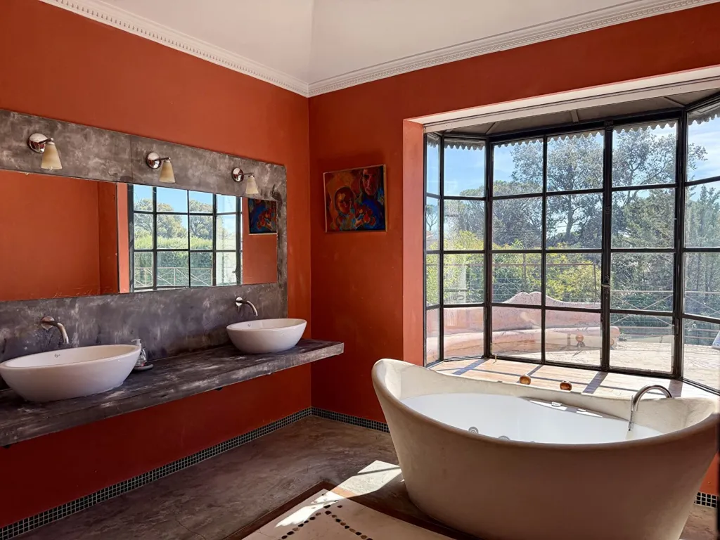 Bagni - Unique Villa with Pool in Valescure